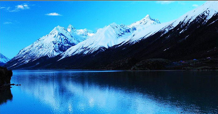 林芝－鲁朗林海－然乌湖－米堆冰川三晚四日游
